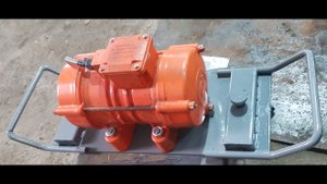 Вибровстряхиватель на магнитах на вагон хоппер, силос и другие ёмкости