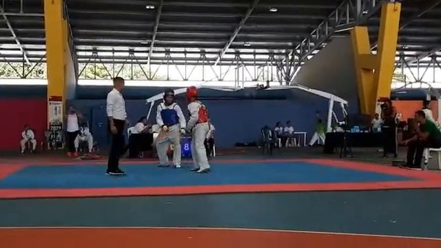 TORNEO NACIONAL ESCOLAR EN CARTAGENA DE INDIA PELEA MATEO MONTOYA PROTECTOR AZUL смотреть онлайн