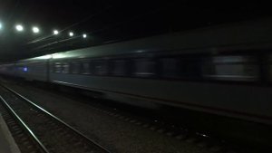 Электровоз ЧС200 с поездом Невский экспресс 200 Km-h по Ст.Тосно Окт.ж.д.