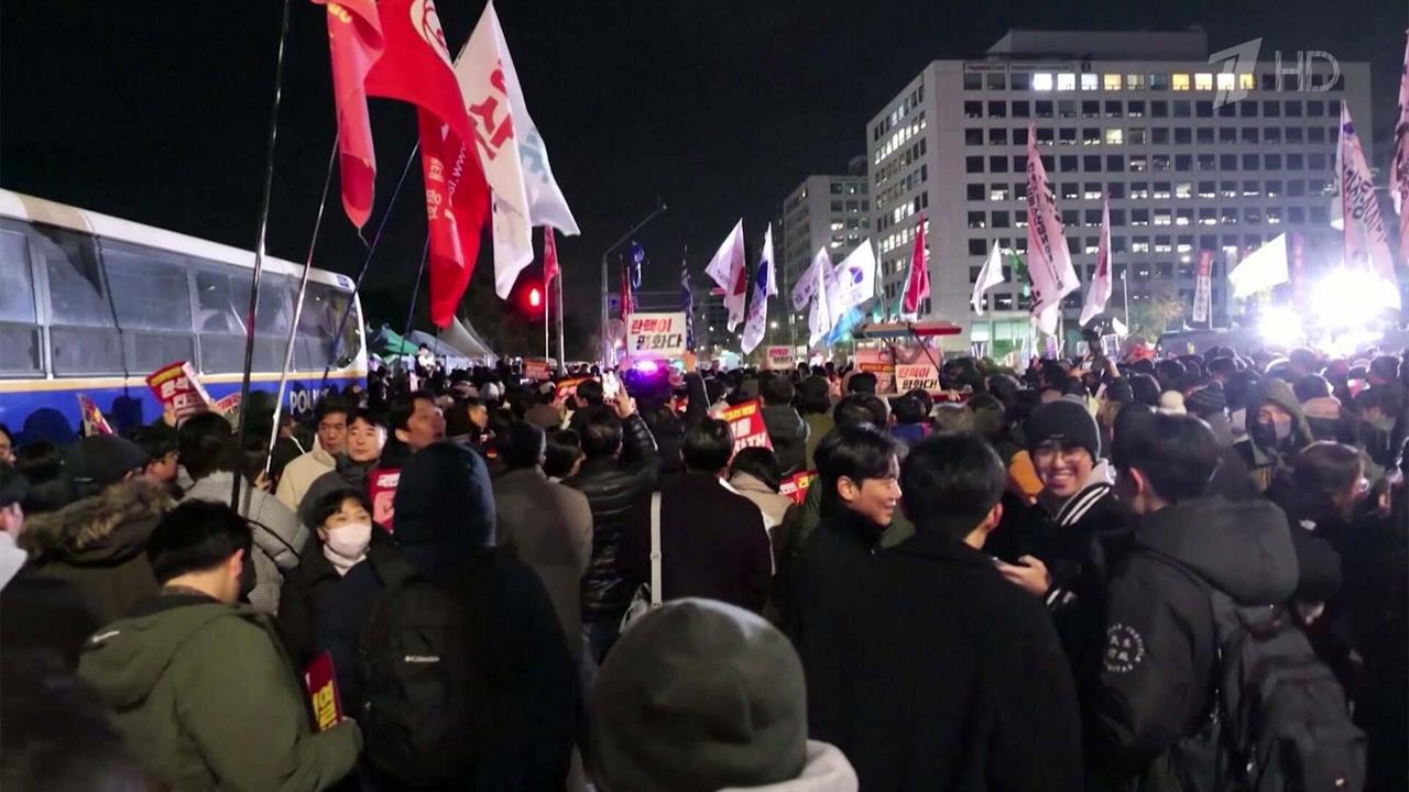 В Южной Корее оппозиция внесла в парламент предложение об импичменте президента