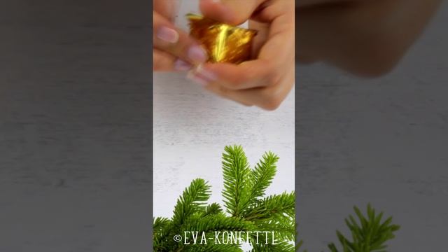 Ёлочная игрушка "Подарочная коробка" своими руками