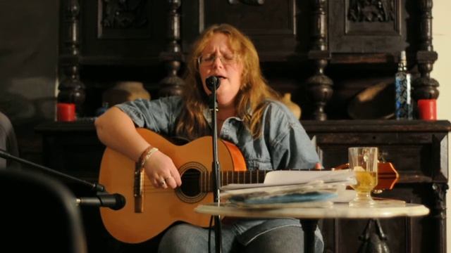 Кэт Бильбо - Горечь-горечь... смотреть онлайн