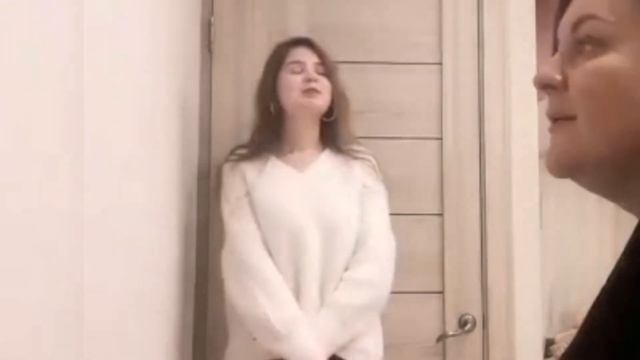 Вокальные упражнения. Подготовка голосового аппарата к уроку часть 2 смотреть онлайн