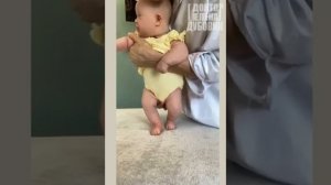 Осмотр основных рефлексов малыша