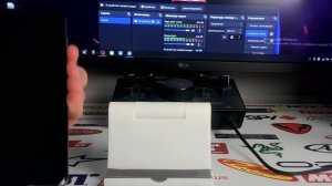 Телефон работает а экран черный что делать