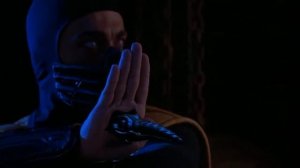Рейден раскидывает Саб-Зиро и Скорпиона. Смертельная битва/Mortal Kombat