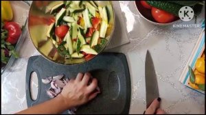 Овощной салат с сыром мацарела