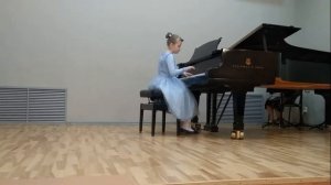 Н.Голубовская. Вариации на тему русской песни.