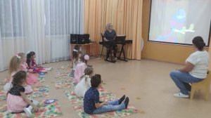 Логоритмическое занятие в средней группе «У кошки День рождения!»