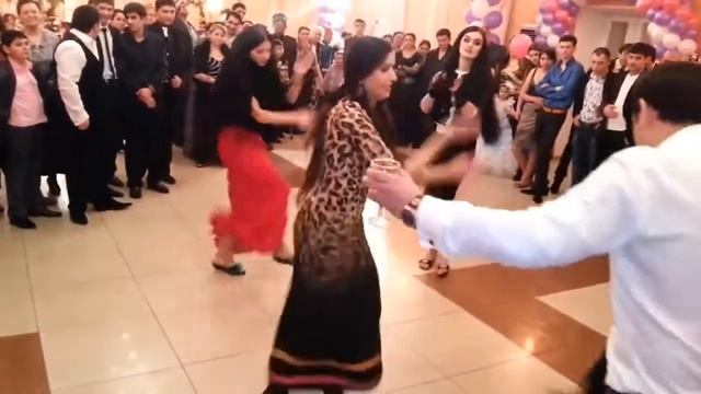 Цыганский ансамбльОсенняя росаСвадьба Горловка 27 01 13 цыганская свадьба смотреть онлайн