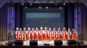 Выступление эстрадной студии «Каприз»