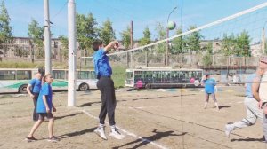 «Шел по городу троллейбус»: «Хорошо работаем — хорошо отдыхаем. БТУ: Фотоальбом»