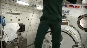 Как спать в космосе