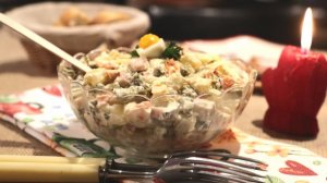 Как в Новый год есть оливье и холодец, но не поправиться — совет эндокринолога