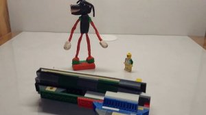 Из LEGO построили пистолет