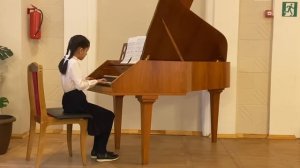 Й. Гайдн Сонатина До мажор, 1 ч. Исп М. Кхан