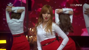 AOA Miniskirt UHD2160P4KMV