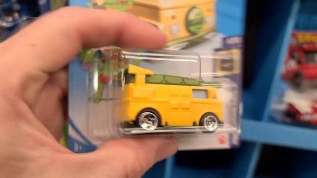 HOT WHEEL PEG HUNTING DOLLAR GENERAL  KROGERS WOW 