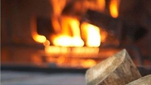 Истории про любовь из жизни реальных людей - Нежный поцелуй с ароматом молока и мёда - Слушать