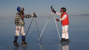 Байкал, коньки, дети.