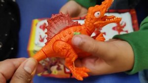 ZURU Smashers Dinosaur Egg Surprise Toys Dino Island & Light Up Dino Slime Video for Kids