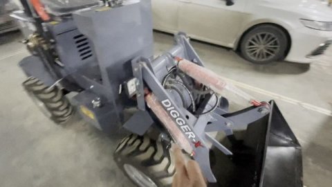 Мини-погрузчик