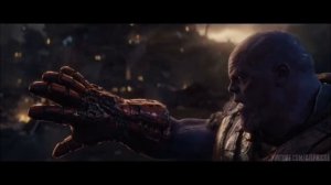 Танос против железного человека.