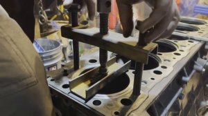 Курсор10  Выступание гильз над плоскостью блока. #часть8