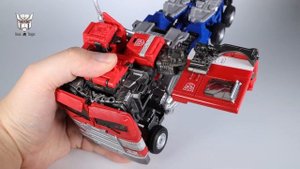 [Transformer movie toys] Masterpiece vs Studio Series Optimus Prime! MPM-12 & SS-38 Optimus Prime