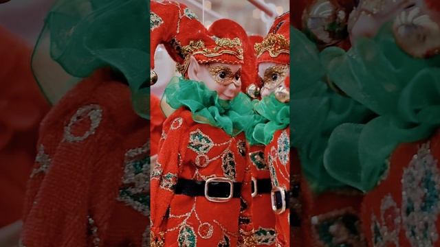 Новогодние 🎄 игрушки 🧸 Эльфы, дед морозы, паравазы, шуты и джокер, и Снегурка 🐍 2025 смотреть онлайн