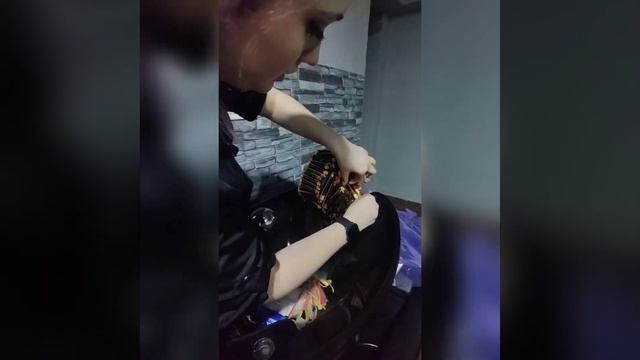 Отличие вертикальной от горизонтальной техники завивки