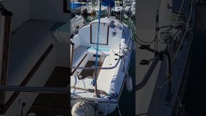 Яхта, парус, в этом мире мы одни....