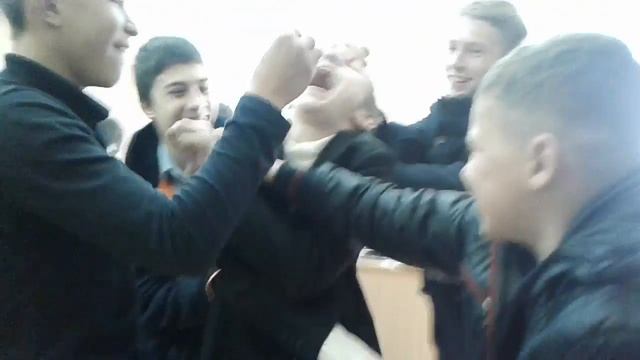 8-a Бешеныи человек