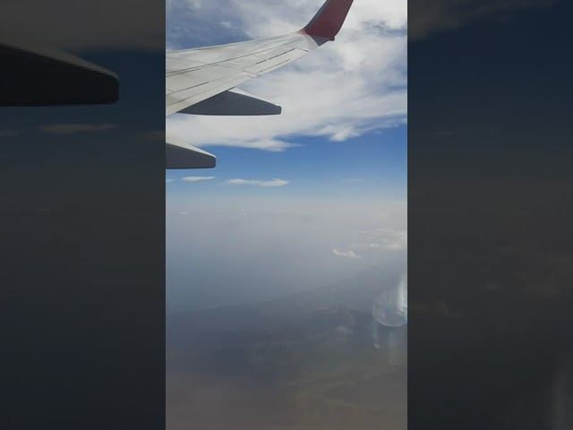 under the wing of the plane / под крылом самолета смотреть онлайн