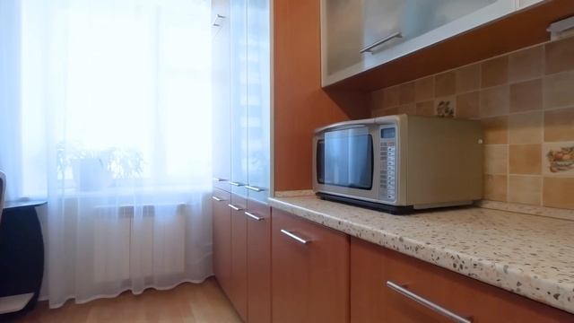 Центр Екатеринбурга, Шейнкмана 134А, 2-комнатная квартира 96 кв.м. смотреть онлайн