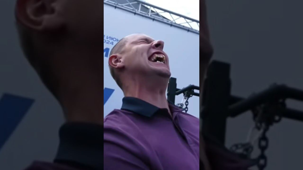 конкурс у Виктора Блуда и Александра Корягина "удержи кружку" День России 2024 газпромарена смотреть онлайн