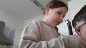 гелий и голос что общего? то что гелий меняет голос