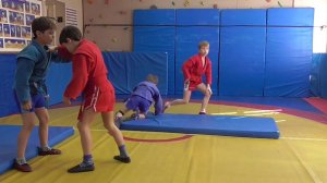 Бросок с подсадом ноги под бедро