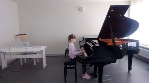 Е.Олёрская, "Горное озеро". Аницаева Прасковья, 8 лет.