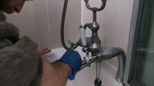 How To Remove Hard Water Stains On Chrome Taps - Cleaning Hack!