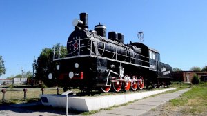 Паровоз-памятник Эу-68458  в Магнитогорске
