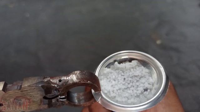 The Repairman's Secret To Soldering Good And Right With Just Urea смотреть онлайн