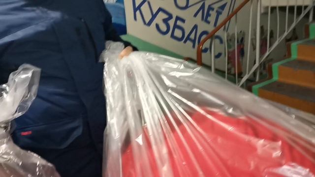 ВЛОГ/НЕСТАНДАРТНЫЙ ПОДАРОК ДЛЯ ДРУГА! В ГОСТЯХ У ПУГЛИВОЙ СОБАКИ/ СЕМЕЙНЫЙ КАНАЛ/ семейные влоги