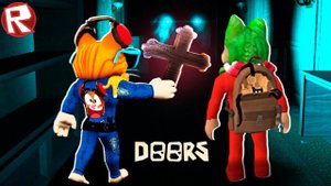Весёлый Кот и Ред Кет в ДОРС 12 ИГРОКОВ ROBLOX DOORS 100 дверей в РОБЛОКС