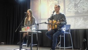 Про Мальвину с Буратиной и шуршащую коробочку