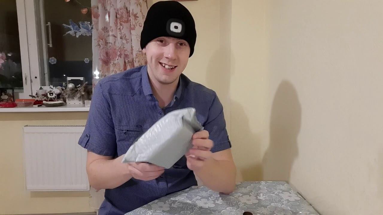 Пила за 120 рублей, шапка зимняя с фонариком за 340 и спальный мешок который можно положить в карман смотреть онлайн