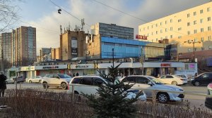 Первая речка, снег, стадион Строитель. Владивосток