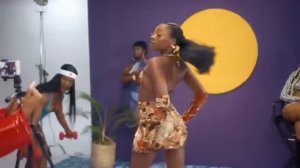 Kizz Daniel - Twe Twe (Official video)