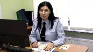 Запорожские полицейские помогают девушке с инвалидностью получить гражданство России