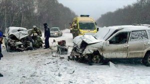 «Jeep на встречке». Жители Татарстана попали в смертельное ДТП в самарской области.